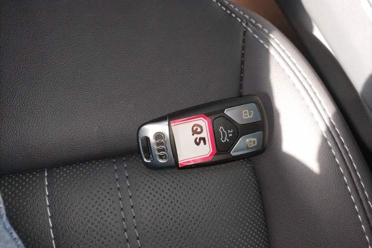 Used Audi Q5L 2022 40T Fashionable and Elegant Model