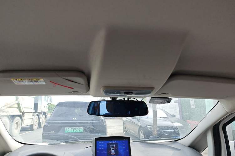 Used Ford EcoSport 2013 1.5L Automatic Fashion Model Headliner