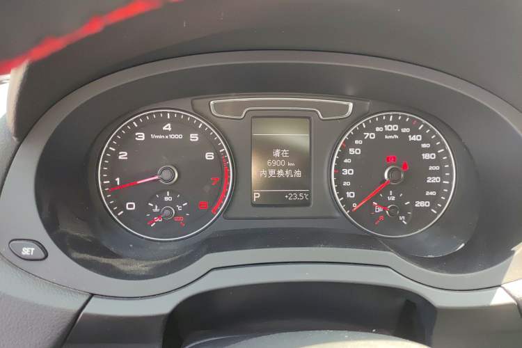 Used Audi Q3 2017 30 TFSI Fashion Model Instrument Cluster