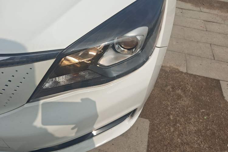 Used Dongfeng Aeolus E70 2022 500 Ultra-Enjoyment Edition Left Front Headlight