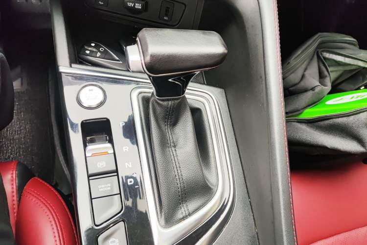 Used CHANGAN Eado 2020 PLUS Blue Whale NE 1.4T GDI DCT Flagship Model Gear Lever