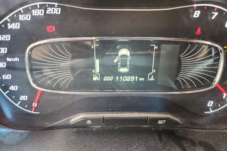 Used Baojun 510 2017 1.5L Manual Luxury Model Odometer Close Up