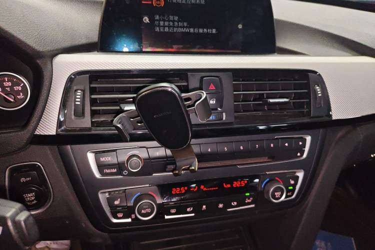 Used BMW 3 Series GT 2016 320i Design Package Edition Audio And AC Panel