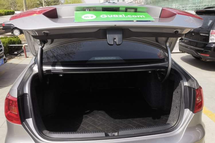 Used Volkswagen Sagitar 2012 1.6L Manual Comfort Model