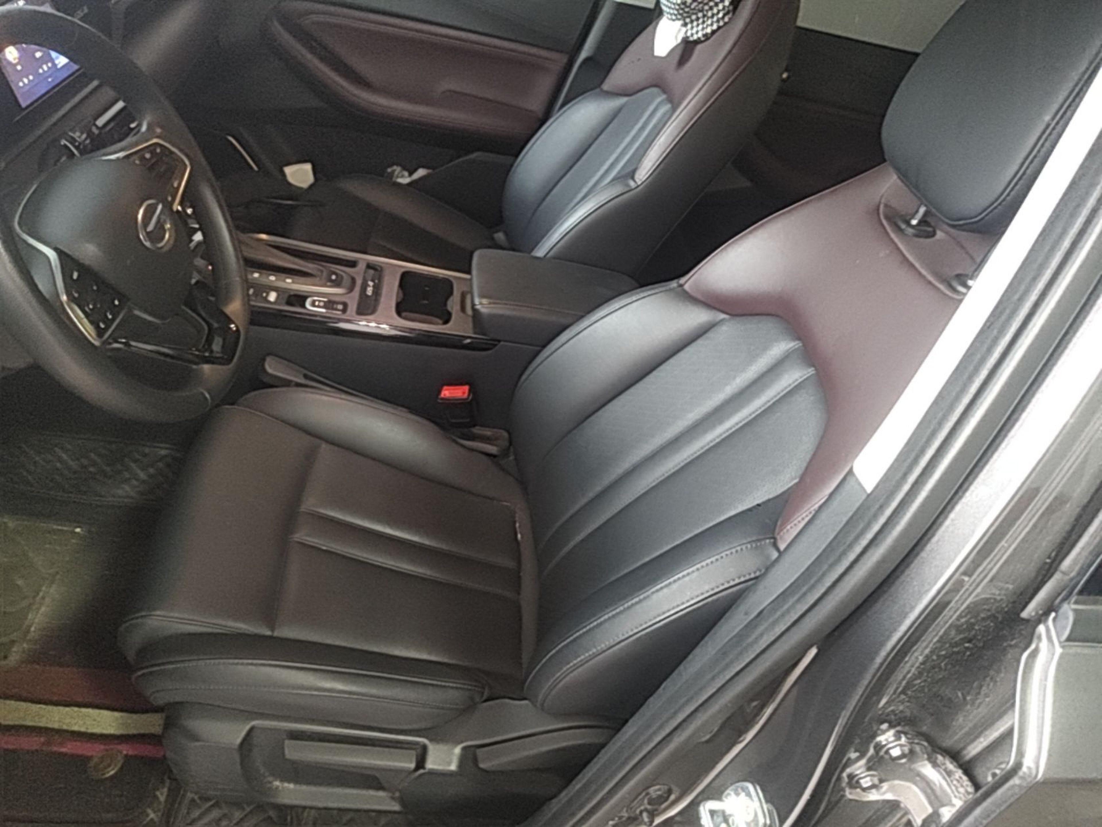 Vepředu