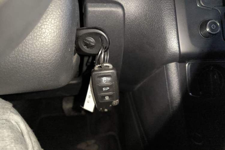 Used Volkswagen Polo 2016 1.6L Automatic Comfort Model
