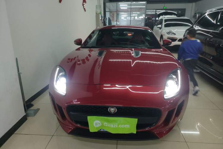 Used Jaguar F-TYPE 2016 3.0 SC Hardtop Version
