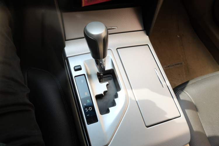 Used Toyota Camry 2012 Junrui 2.0S Radiant Edition Gear Lever