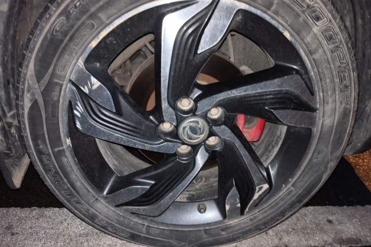 Used Dongfeng Aeolus AX5 2017 1.4T Automatic Fun Edition Right Front Wheel Hub