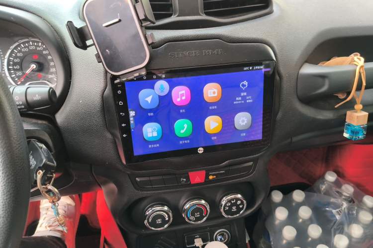 Used Jeep Renegade 2017 180T Automatic High-Energy Version
