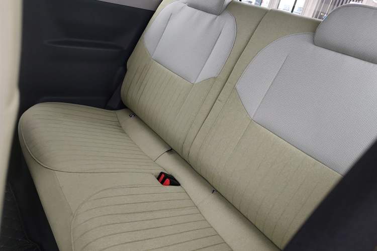 Used Geely Galaxy Panda 2023 Panda Mini 200km Endurance Bear
