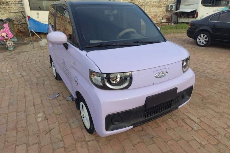 Used Chery QQ Ice Cream 2022 120km Conical Shape Lithium Iron Phosphate Front Right 45 Deg