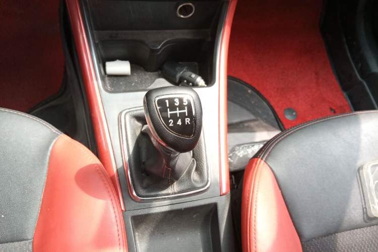 Used BAIC Senova X25 2015 1.5L Manual Elite Edition