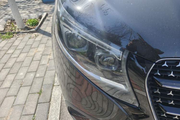 Used Mercedes-Benz V-Class 2024 V 300 Pilot Edition Right Front Headlight