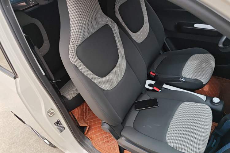 Used Wuling Hongguang MINIEV 2024 3rd Generation 215km Youth Edition Right Front Seat