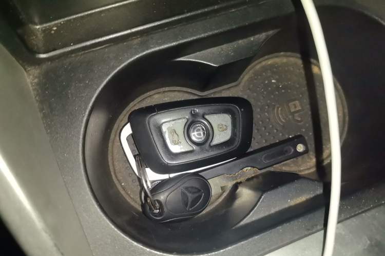 Used Brilliance V3 2015 1.5L Manual Smart Version
