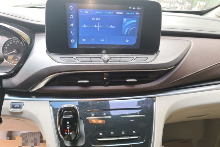 Used Buick GL8 2022 Land Cruiser Executive Class 652T Comfort Model Audio And AC Panel