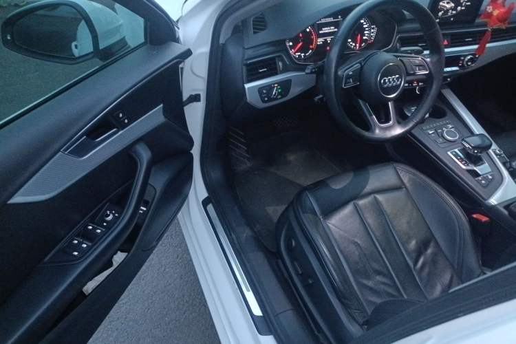 Used Audi A4L 2017 40 TFSI Ambition Edition