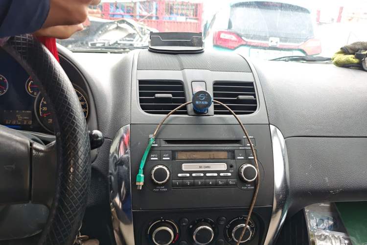 Used Suzuki SX4 2013 1.6L Manual CoolRide Model Audio And AC Panel