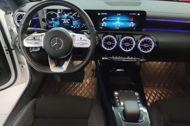 Used Mercedes-Benz A-Class 2021 A 200 L Sport Sedan Fashion Model