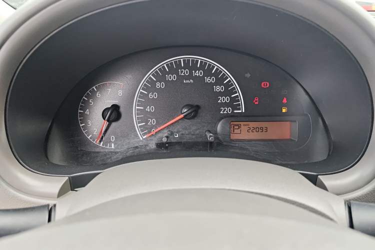 Used Nissan Sunny 2016 1.5XE CVT Leading Edition Instrument Cluster
