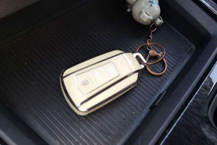 Used Dongfeng Aeolus Yixuan MAX 2023 1.5T Super Cool Trendy Dad Edition
