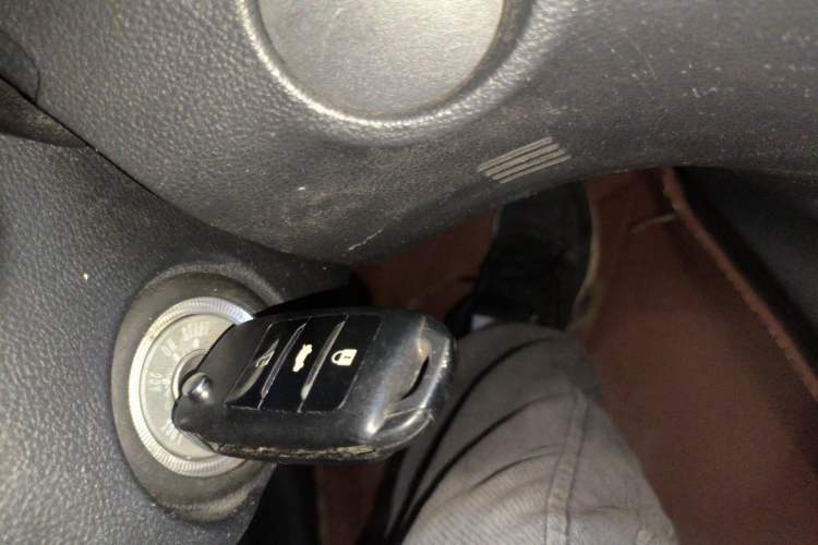 Used CHANGAN CS75 2014 2.0L Manual Luxury Version China V Standard
