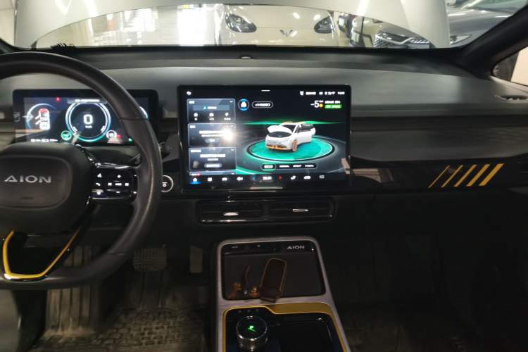 Used AION Y 2021 70 Intelligent Edition