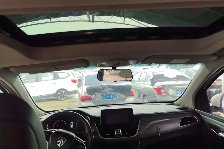 Used Baojun 730 2019 1.5T CVT Flagship Model 7 Seats China VI Emission Standard
