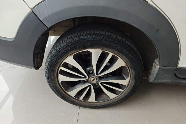 Used Dongfeng Aeolus AX3 2016 1.5L Automatic Zunku Model Right Rear Wheel Hub