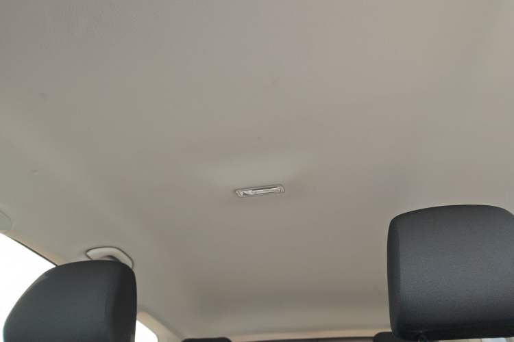 Used Jetta VS5 2022 280TSI Manual Advanced Trim Headliner