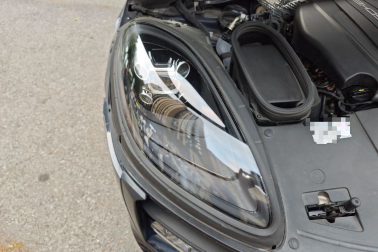 Used Porsche Macan 2020 Macan 2.0T Right Front Headlight