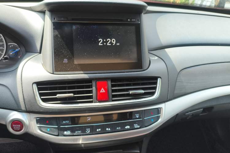 Used Honda Crosstour 2014 2.4L Luxury Edition
