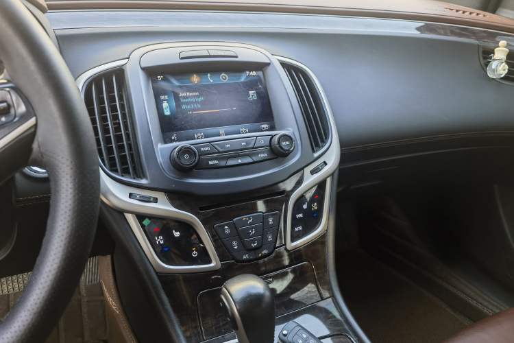 Used Buick LaCrosse 2013 2.4L SIDI Elite Comfort Version