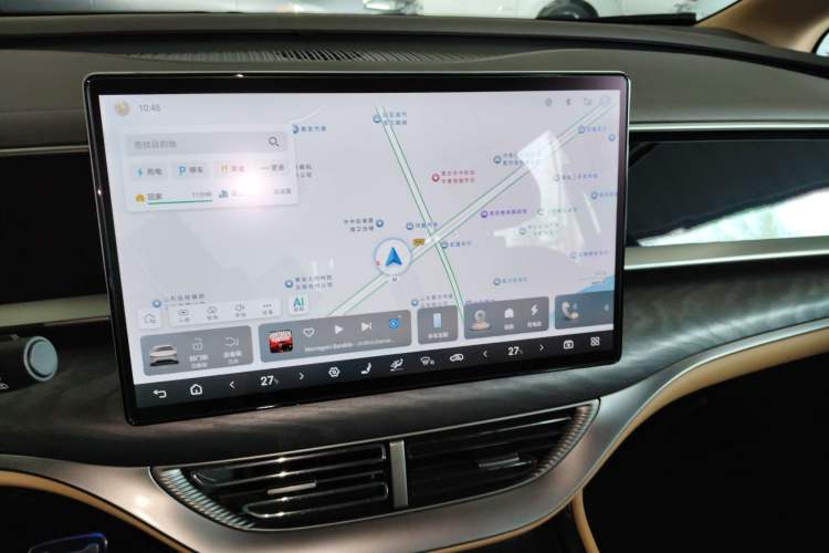 Used Denza D9 2025 DM-i Smart Drive 1020 Four-Wheel Drive Deluxe Model
