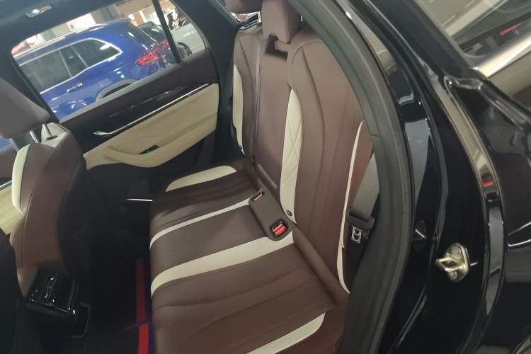 Used Geely Auto Monjaro L 2021 2.0TD DCT EVO Two-Wheel Drive Prestige Version
