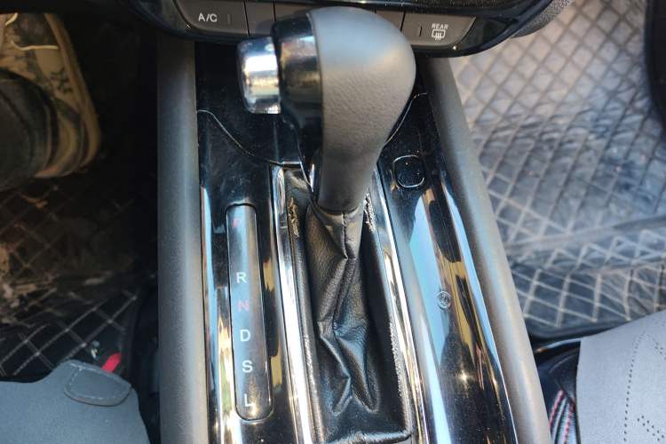 Used Honda Vezel 2017 1.5L CVT 2WD Comfort Model