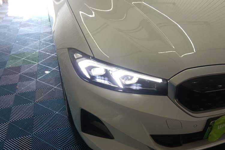 Used BMW i3 2024 eDrive 35 L Exterior 3