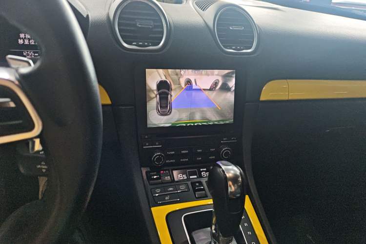 Used Porsche 718 2016 Cayman 2.0T
