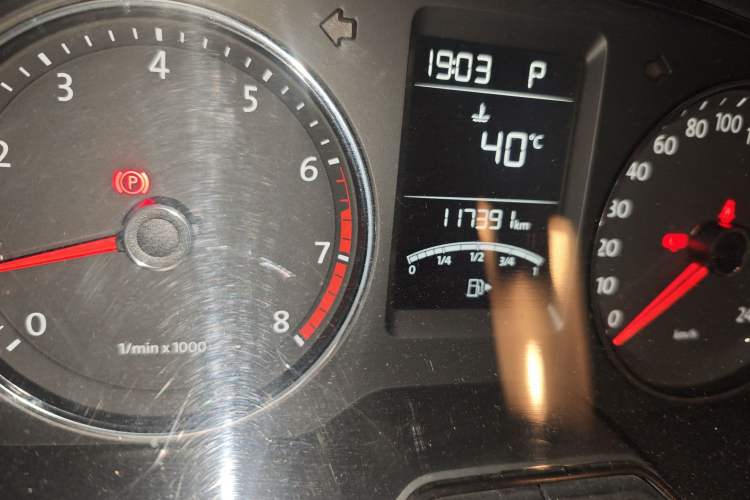 Used Volkswagen Gran Lavida 2013 1.6L Automatic Comfort Model