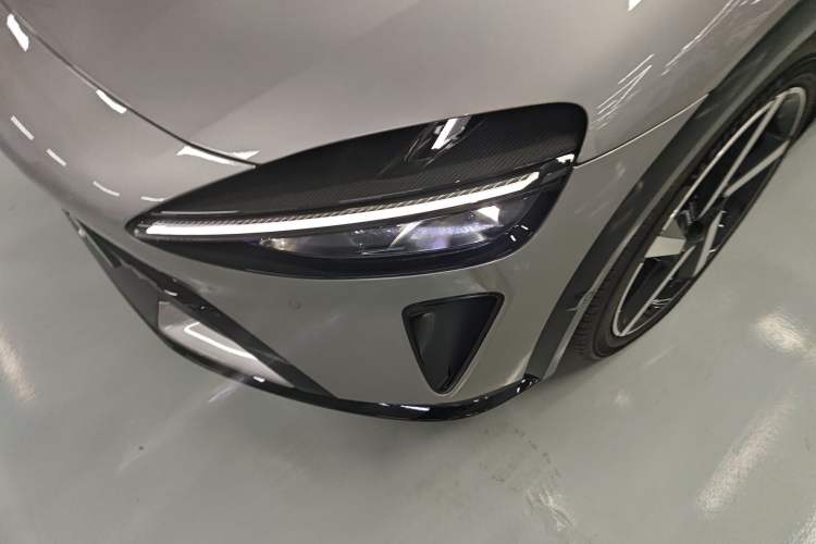 Used Xiaomi Auto YU7 2025 Ultra-Long Range High-Performance All-Wheel-Drive Max Edition
