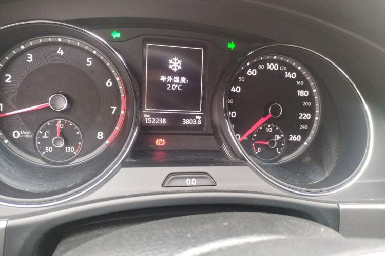 Used Volkswagen Teramont 2017 380TSI Four-Wheel Drive Comfort Edition Odometer Close Up