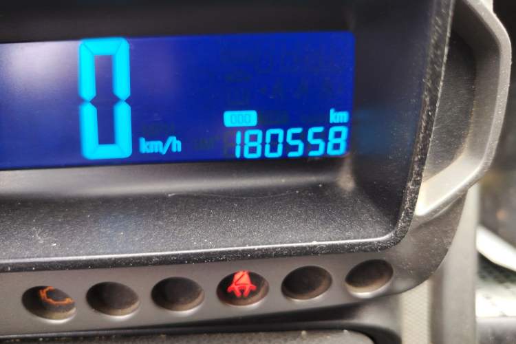 Used Chevrolet Aveo Sonic 2011 Sedan 1.4L MT SL