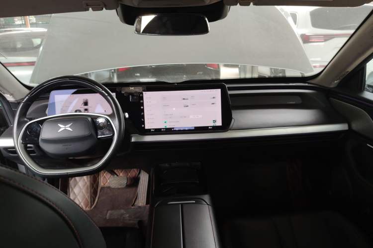 Used XPeng P7 2022 625E Center Console