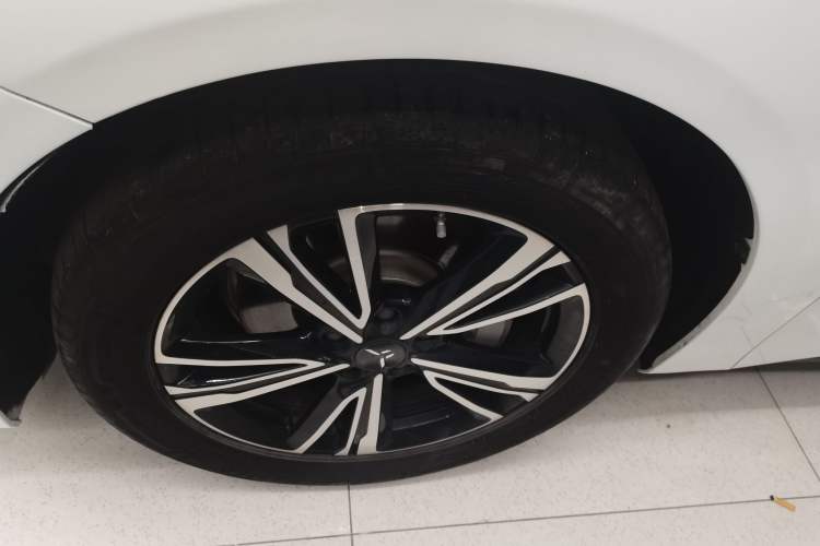 Used Hongqi EH7 2024 820 Pro Left Front Wheel Hub