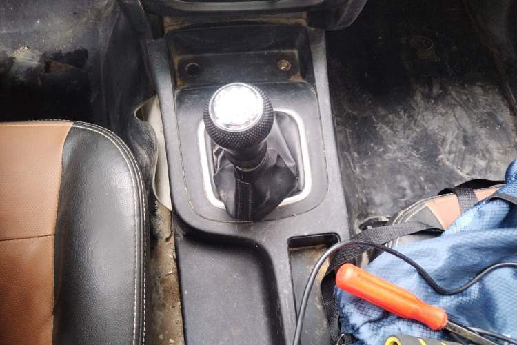 Used CHANGAN KAICHENG Shenqi F30 2018 1.5L Comfort Trim Short Wheelbase DAM15L Gear Lever