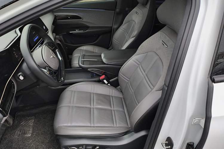 Used Hongqi EH7 2024 690 Pro