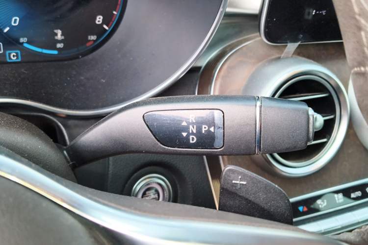 Used Mercedes-Benz GLC 2020 Facelift GLC 300 L 4MATIC Dynamic Edition
