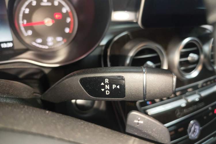 Used Mercedes-Benz C-Class 2017 Facelift C 200 L
