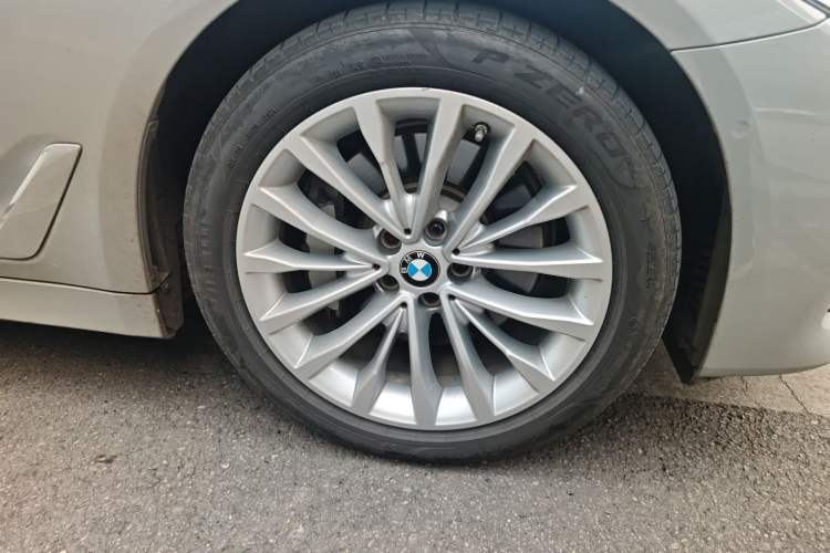 Used BMW 5 Series New Energy 2020 Mileage Upgrade Version 530Le Pioneer Edition
